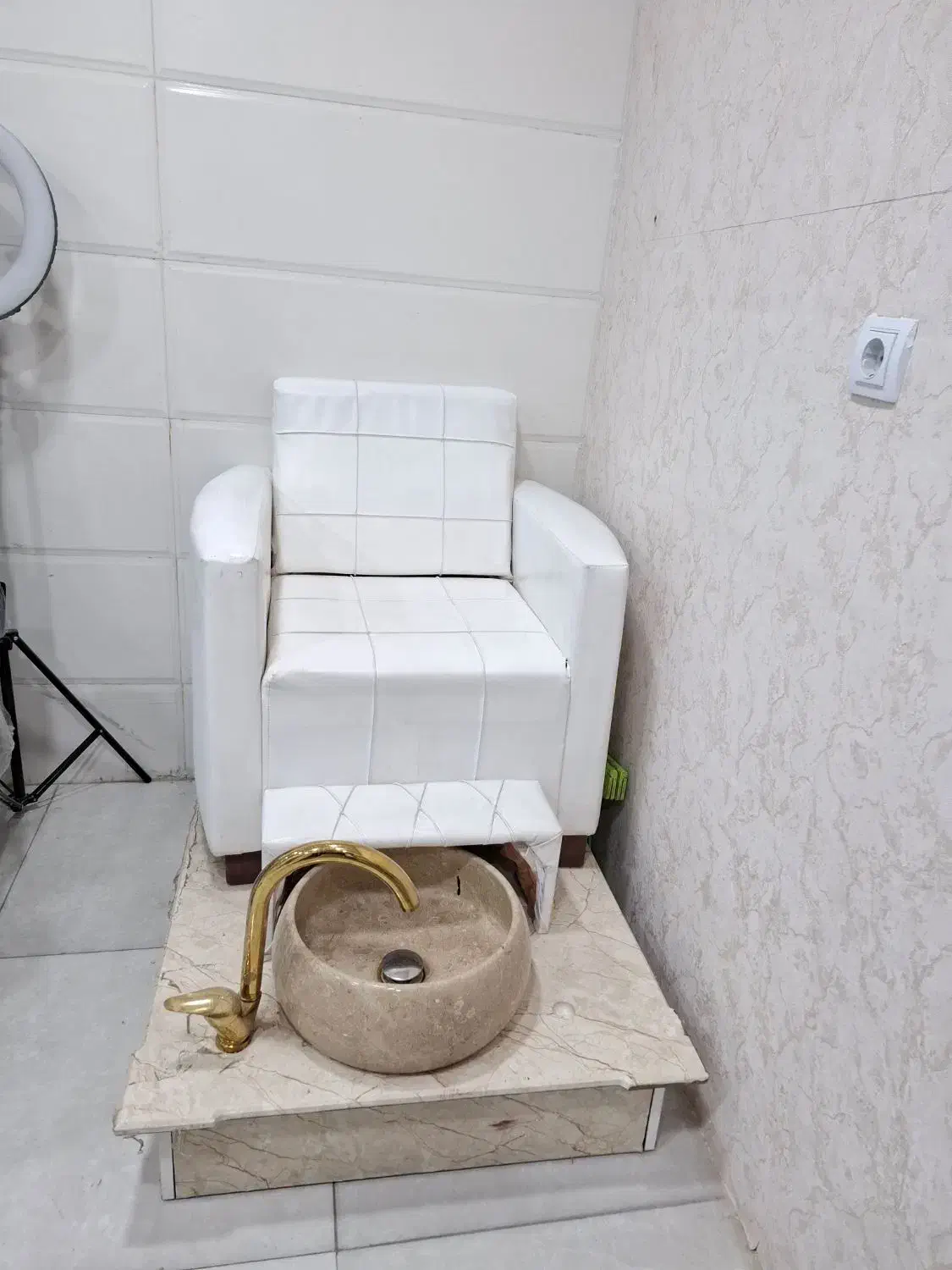 فروش صندلی اسپا در حد نو.استفاده نشده|آرایشگاه و سالنهای زیبایی|فیروزآباد (فارس), |دیوار