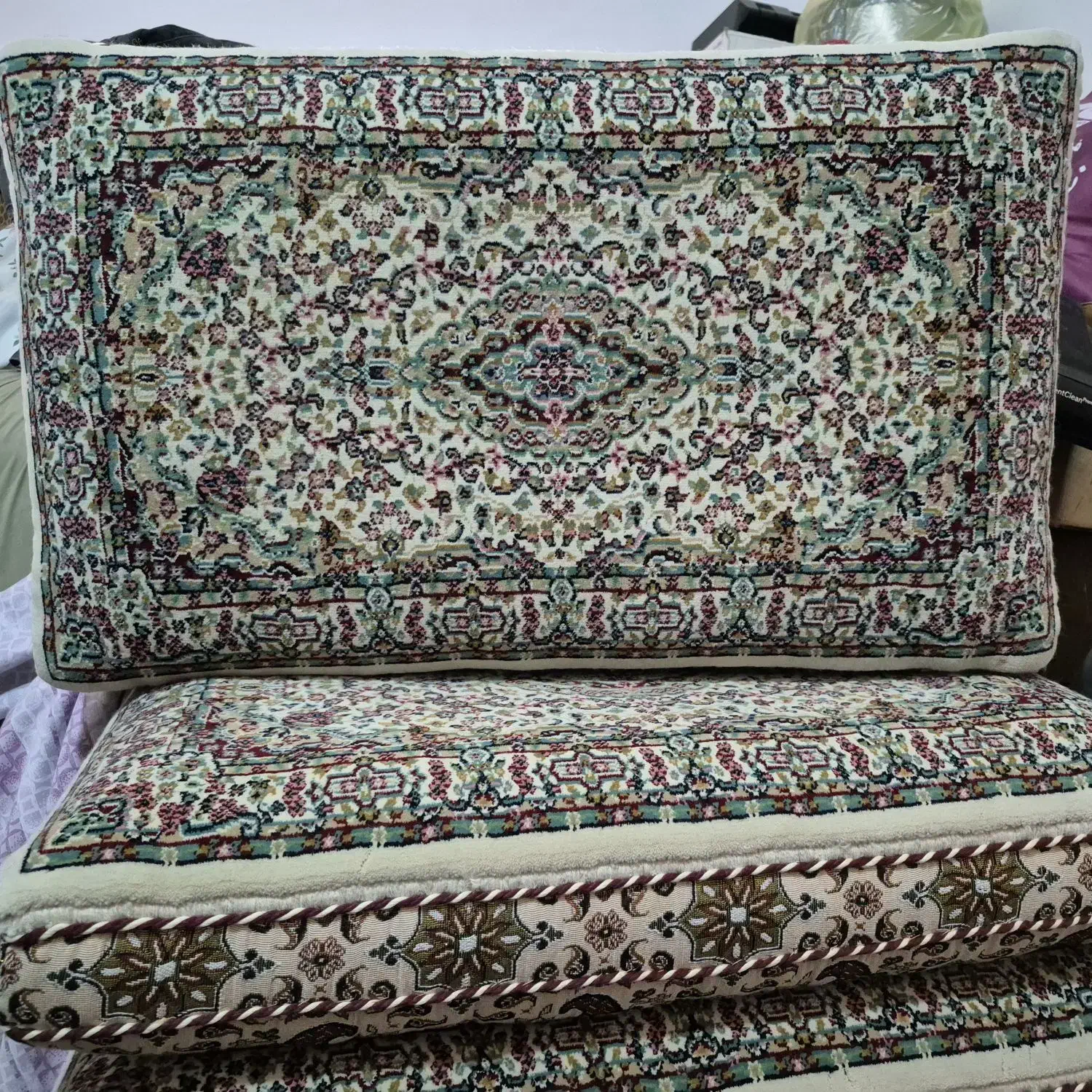 پشتی|پشتی|سنندج, |دیوار