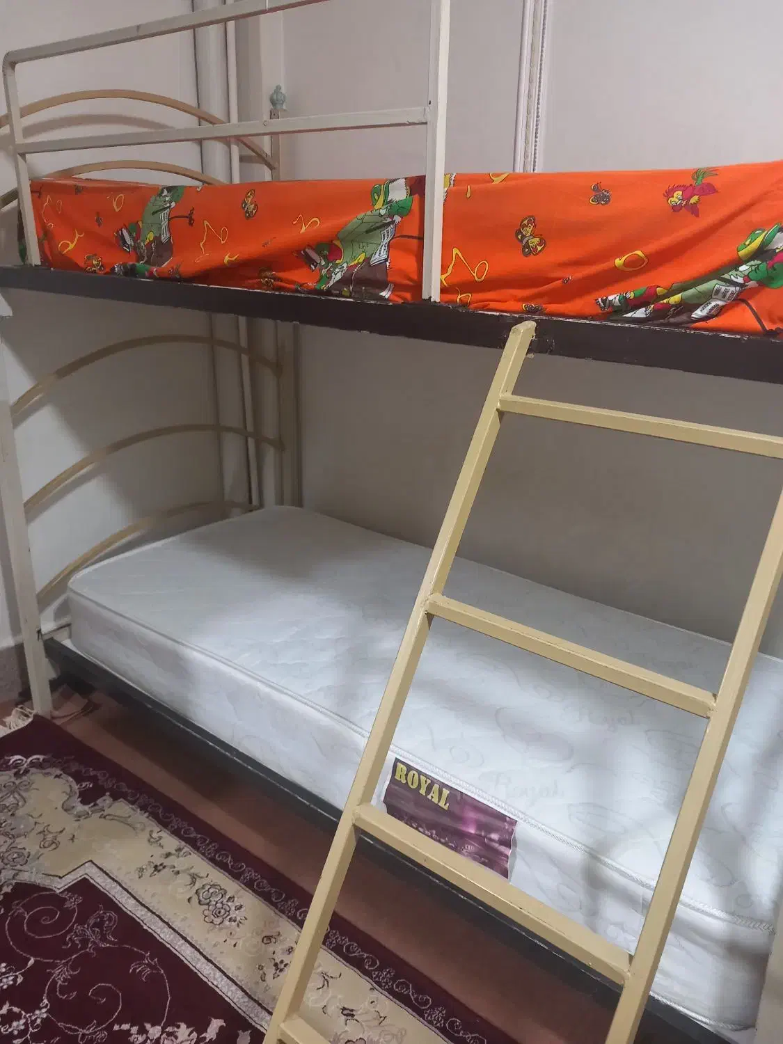 تخت خواب دوطبقه|تخت و سرویس خواب|گالیکش, |دیوار