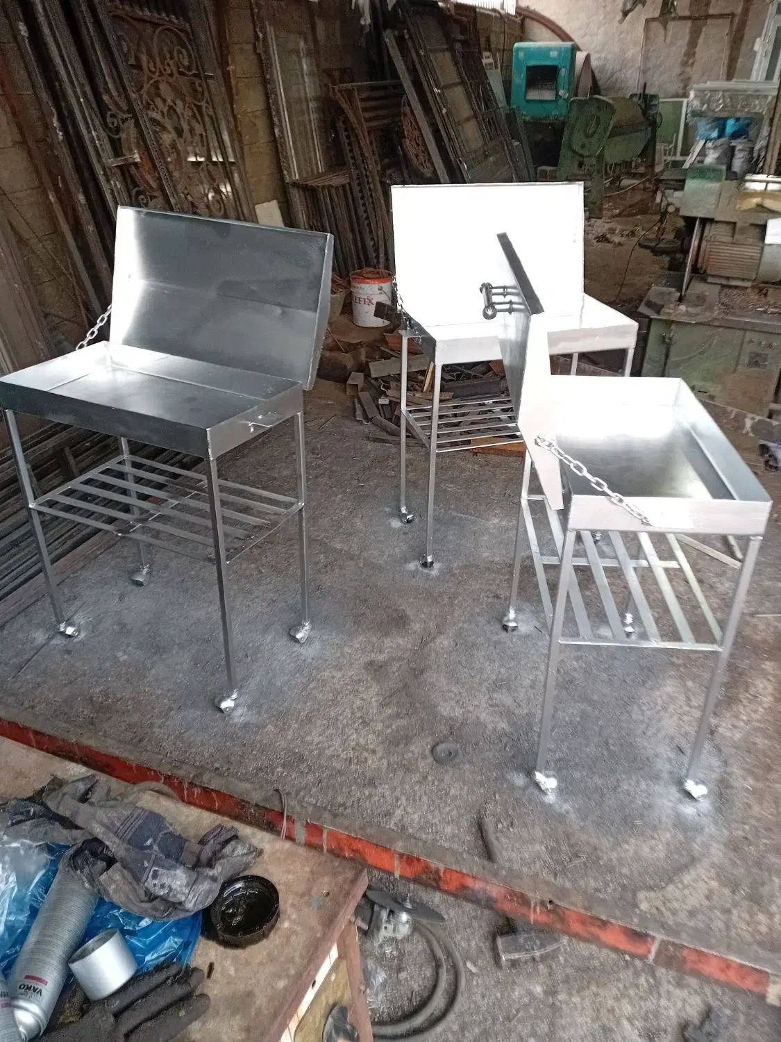 منقل چهار پایه|ابزارآلات|ایذه, |دیوار