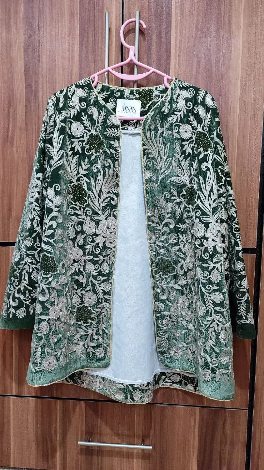 مانتو مجلسی مخمل خامه دوزی نگین دار|لباس|اندیمشک, |دیوار