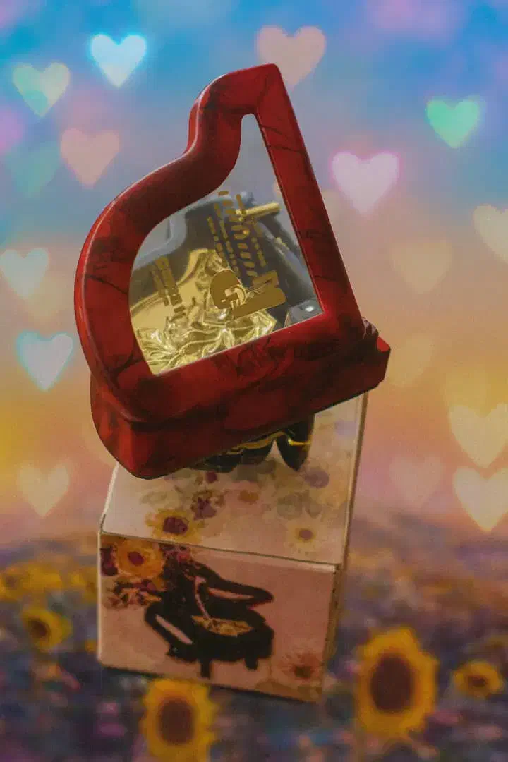 جعبه موزیکال پیانو قلبی کادویی|صنایع دستی و سایر لوازم تزئینی|اصفهان, تیران|دیوار