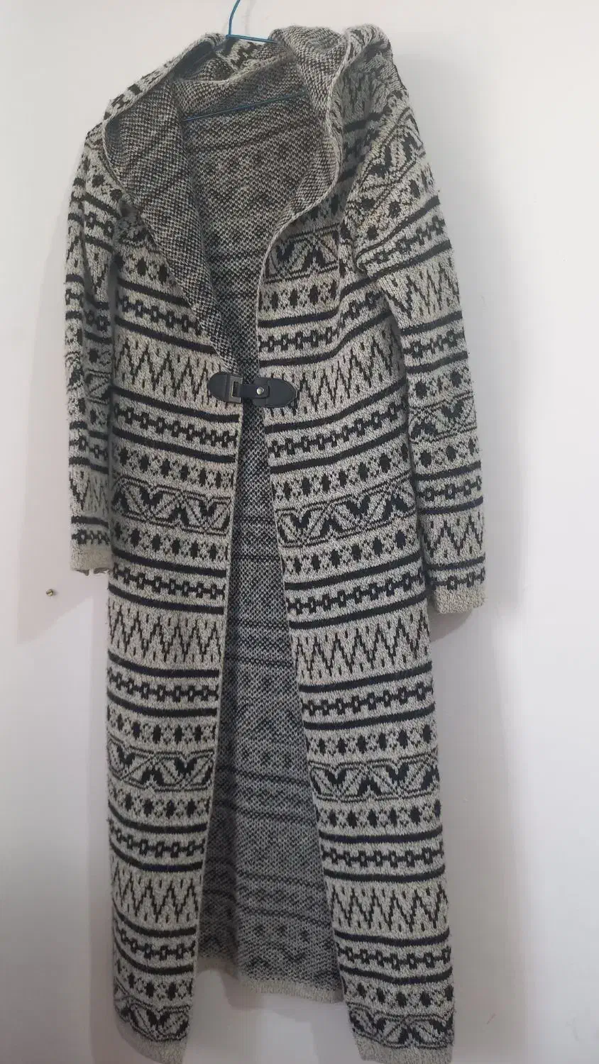 پالتو|لباس|یاسوج, |دیوار