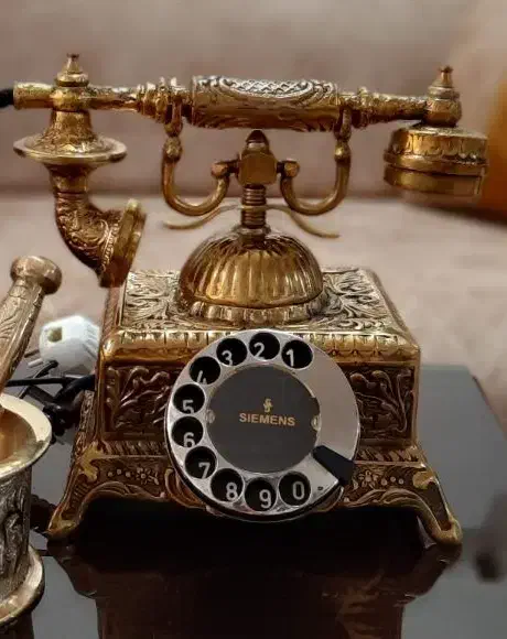 تلفن برنجی اصل|تلفن رومیزی|بروجرد, |دیوار