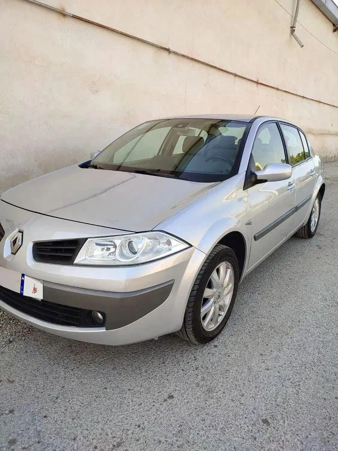 مگان مدل91اتومات|خودرو سواری و وانت|تهران, فلسطین (میدان انقلاب)|دیوار