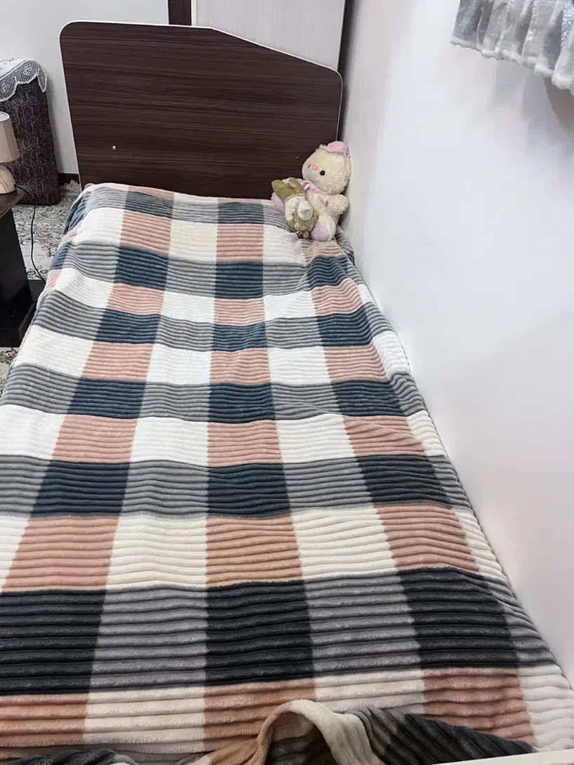 تخت خواب نوجوان|تخت و سرویس خواب|یزد, |دیوار