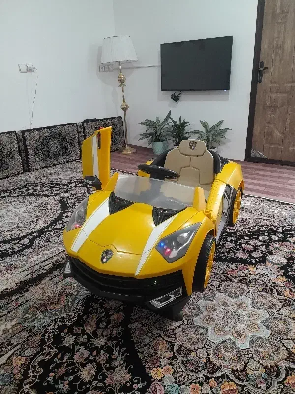 ماشین تکان دهنده|اسباب‌‌بازی|دیواندره, |دیوار