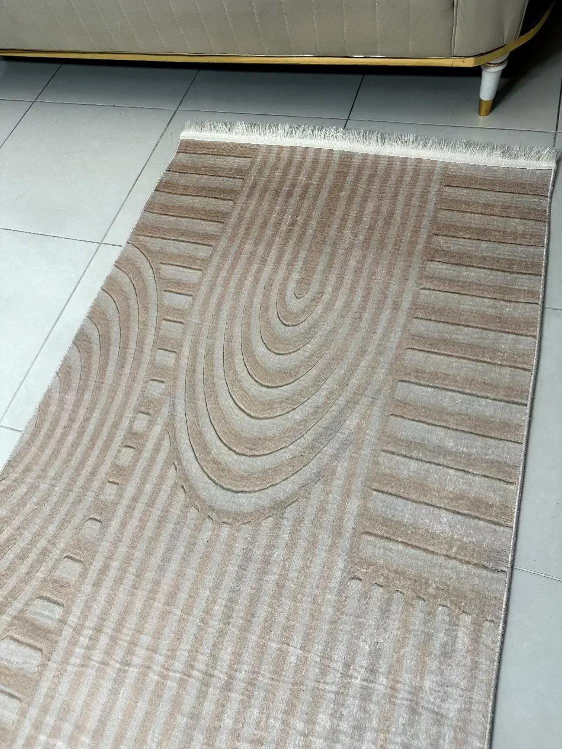 فرشینه - رو فرشی|روفرشی|صدرا-فارس, فاز ۱|دیوار