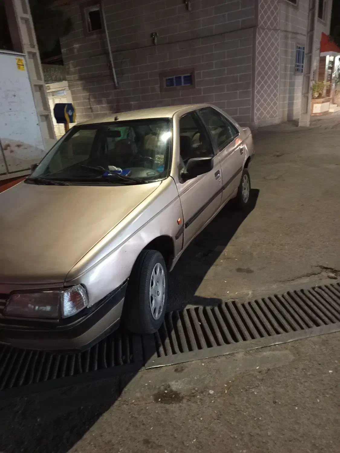 405GLX|خودرو سواری و وانت|تربت‌حیدریه, شهید بهشتی|دیوار