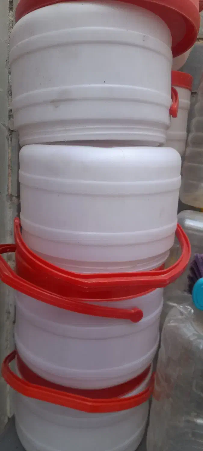 دبه وجار|ظروف نگهدارنده، پلاستیکی، یک‌بارمصرف|کرج, حصارک بالا|دیوار