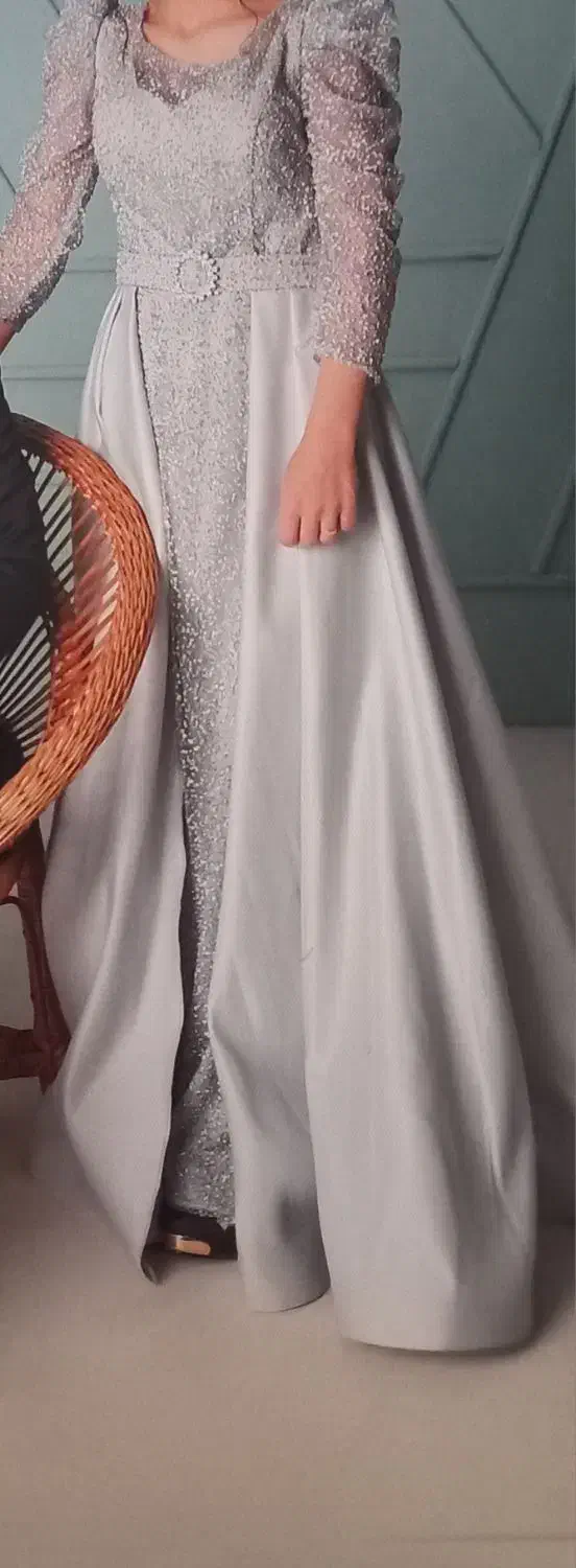 لباس مجلسی|لباس|شهریار, شهریار|دیوار