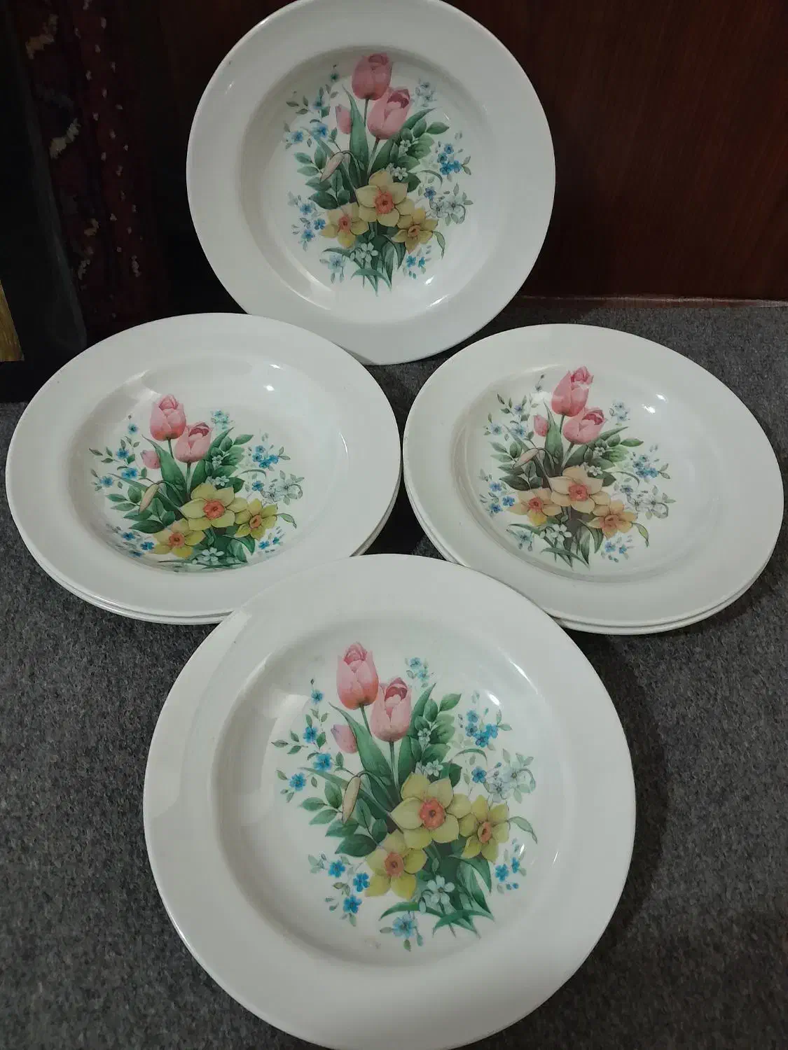 ملامین های زیبا|ظروف سرو و پذیرایی|رشت, جانبازان|دیوار