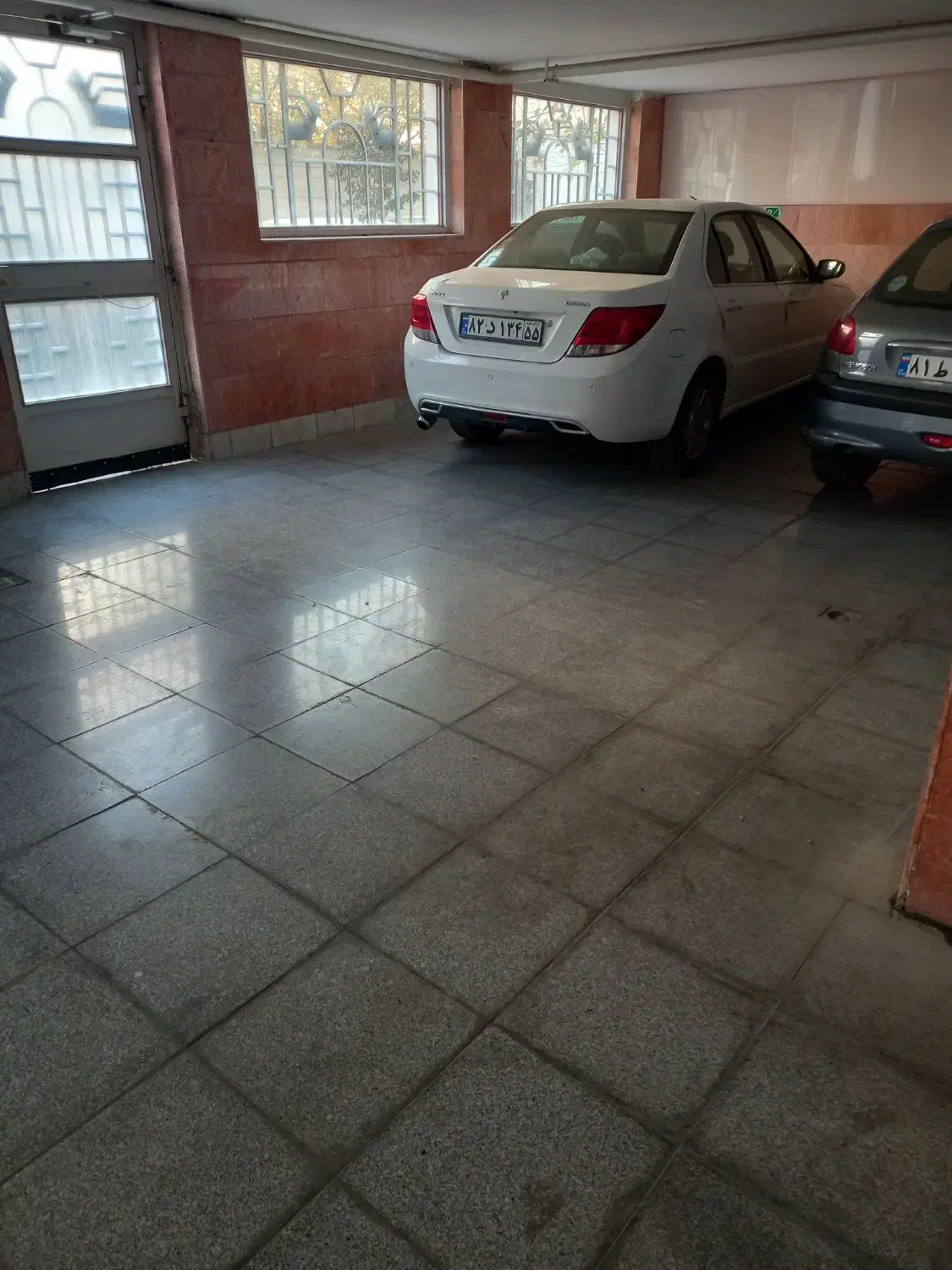 آپارتمان ۹۰ متری