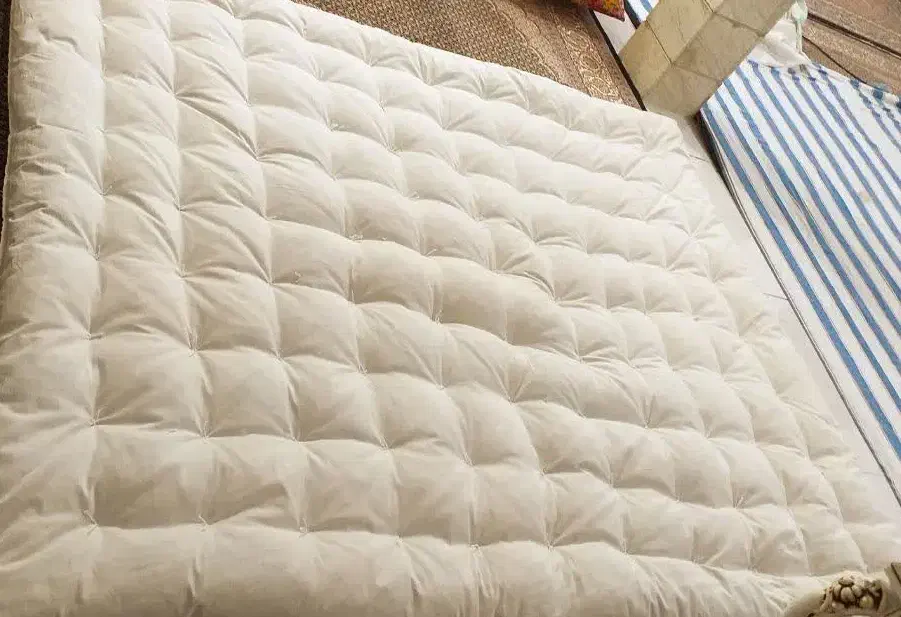 لحاف تشک دوزی خانم ابراهیمی|رختخواب، بالش، پتو|اردبیل, |دیوار