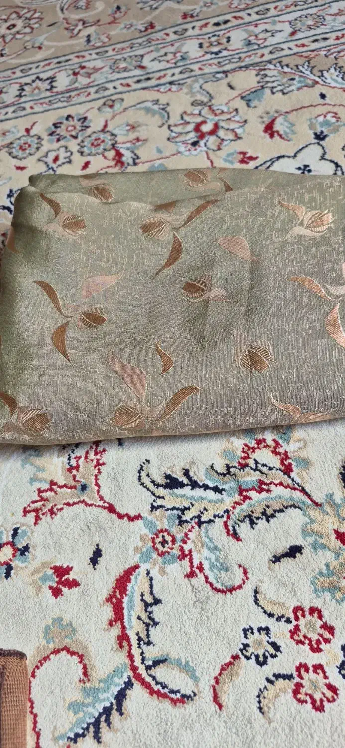 پارچه نو|لباس|شیراز, ده پیاله|دیوار