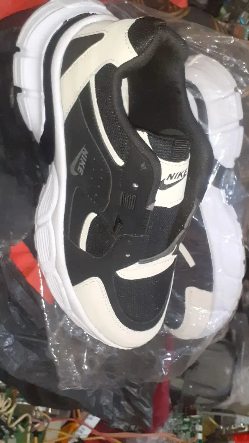 کفش اسپرت دخترونه|کیف، کفش، کمربند|اصفهان, کوی شهید کشوری|دیوار