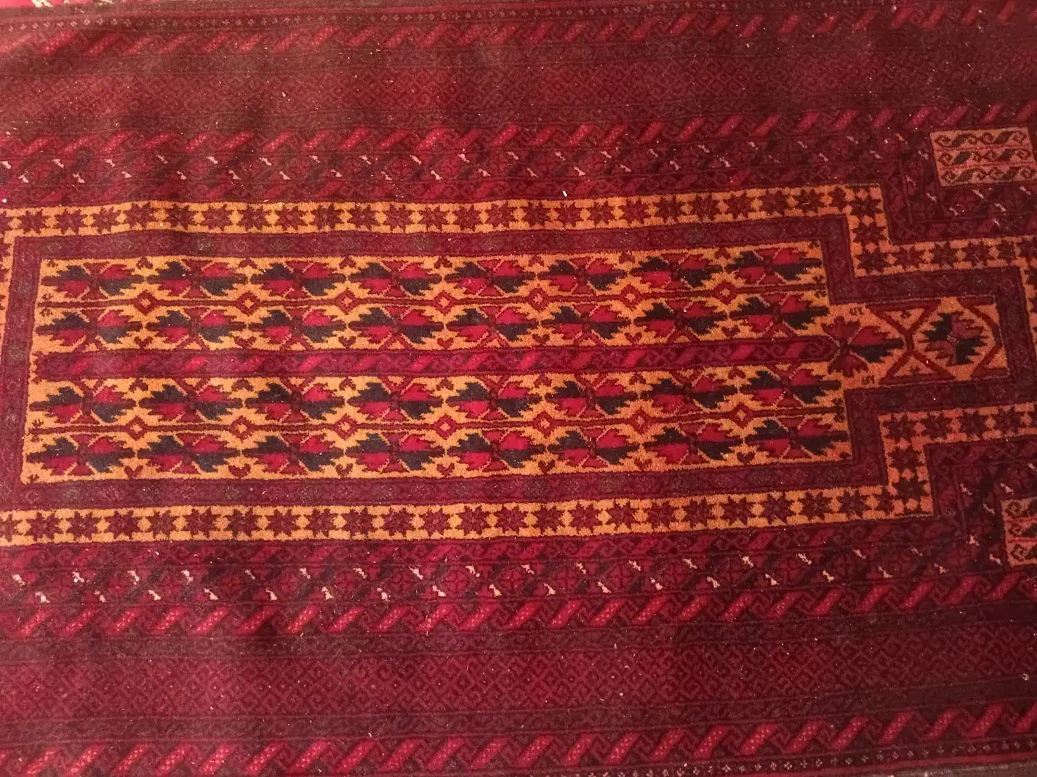 یک‌قالیچه‌۱در۲|فرش|نیشابور, جمهوری|دیوار