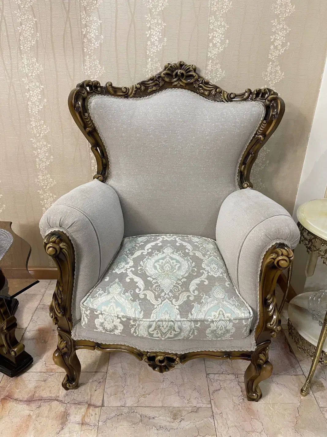 مبل استیل کلاسیک ۹ نفره درحد نو|مبلمان خانگی و میز عسلی|تهران, تهرانسر مرکزی|دیوار