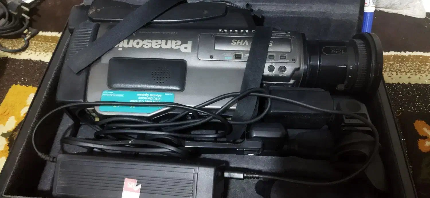 دوربین vhs m9500 در حد نو|دوربین عکاسی و فیلم‌برداری|ملارد, |دیوار