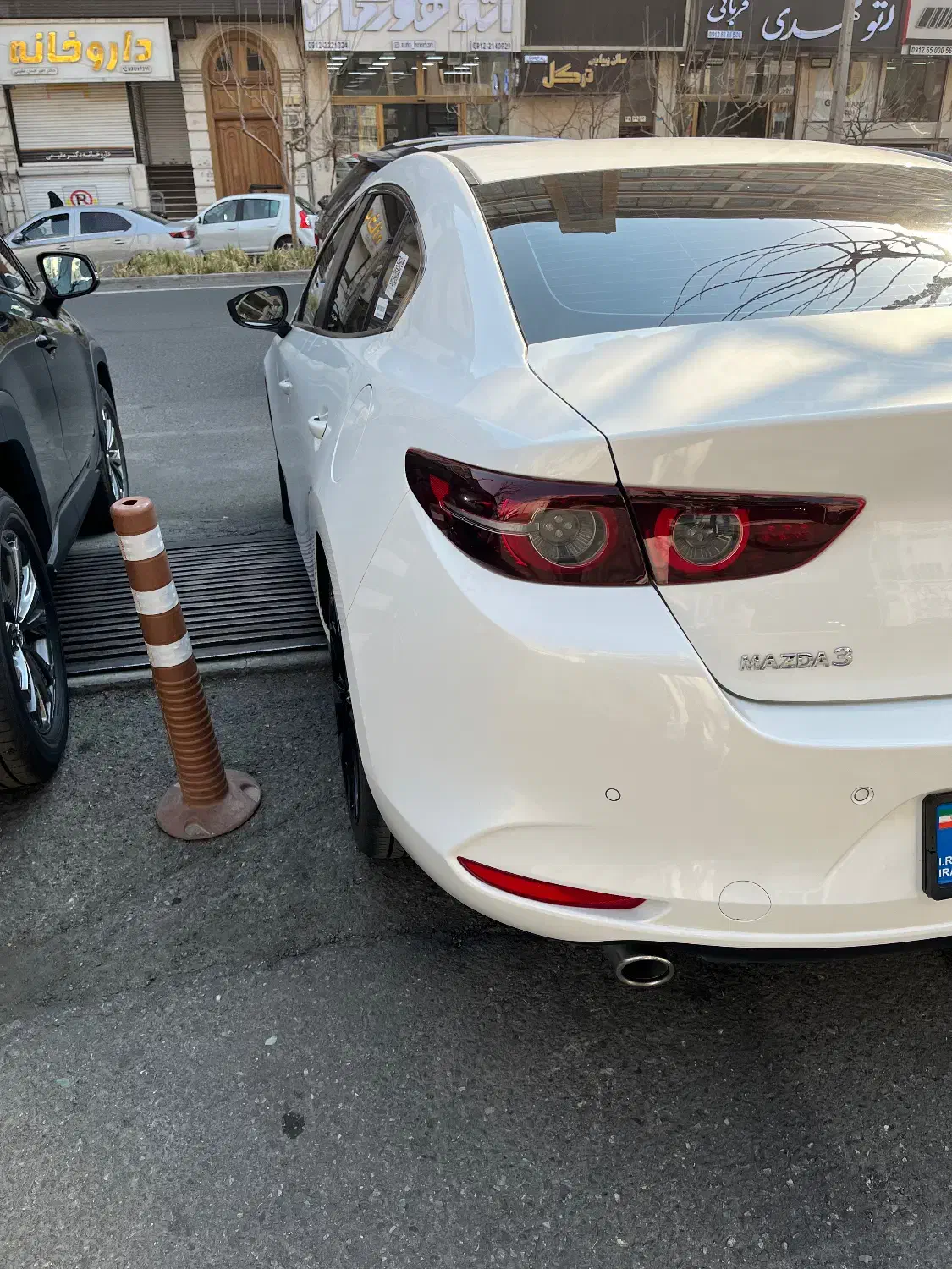 مزدا ۳ / رنگ سفید تومارو ۲۰۲۵|خودرو سواری و وانت|تهران, دریا|دیوار