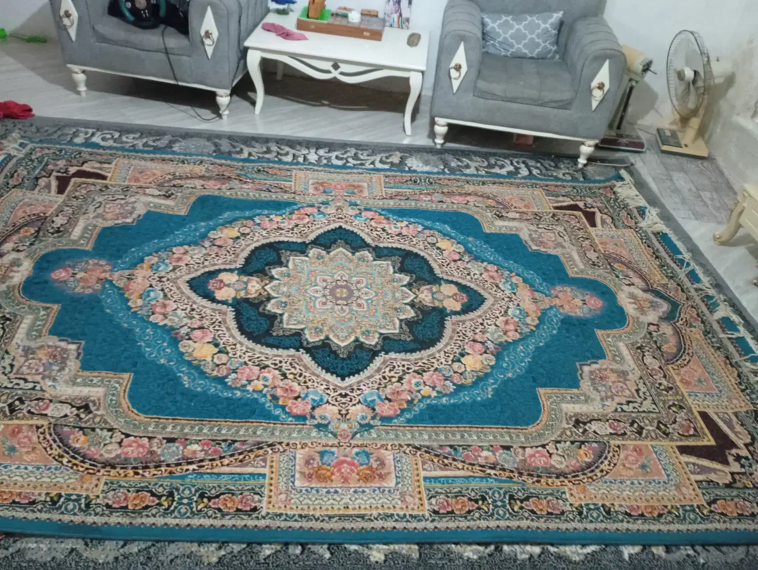 دو عدد فرش ۶متری دونه ای دو میلیون هفصد|فرش|رشت, انصاری|دیوار