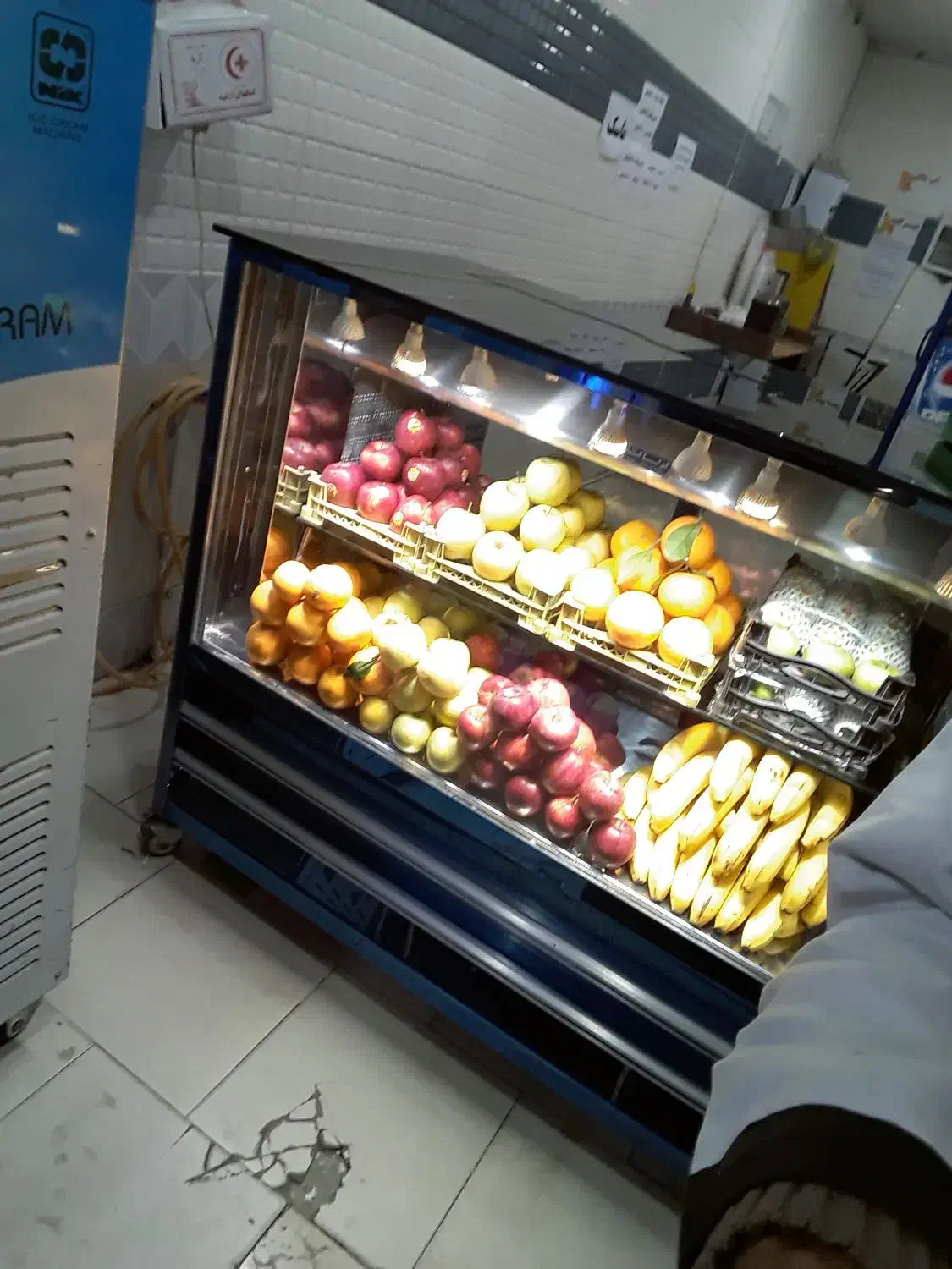 یخچال ویترینی فروشی موتور قوی|یخچال و فریزر|تربت جام, ترکمن ها|دیوار