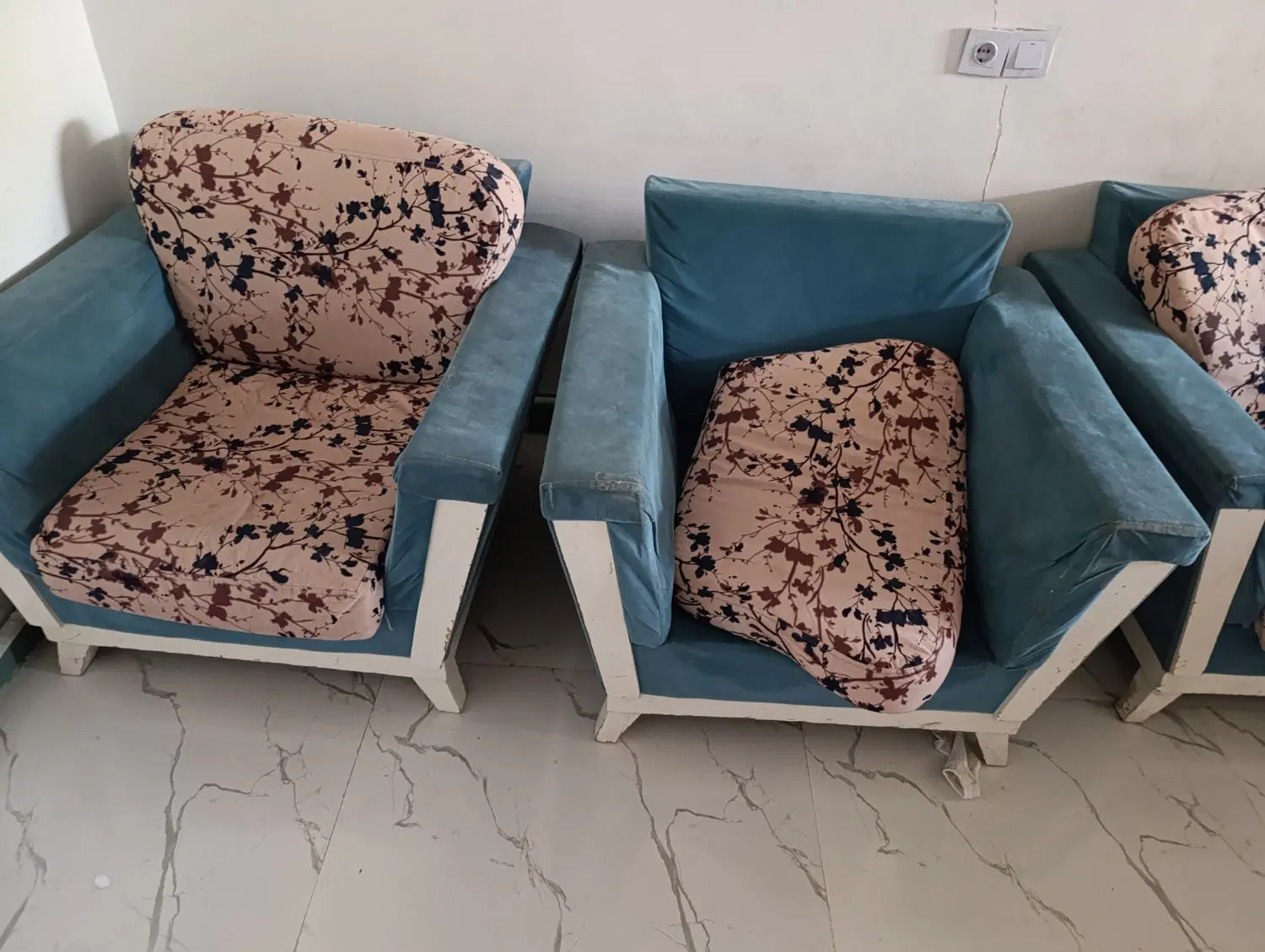 مبل|مبلمان خانگی و میز عسلی|کرج, باغستان|دیوار