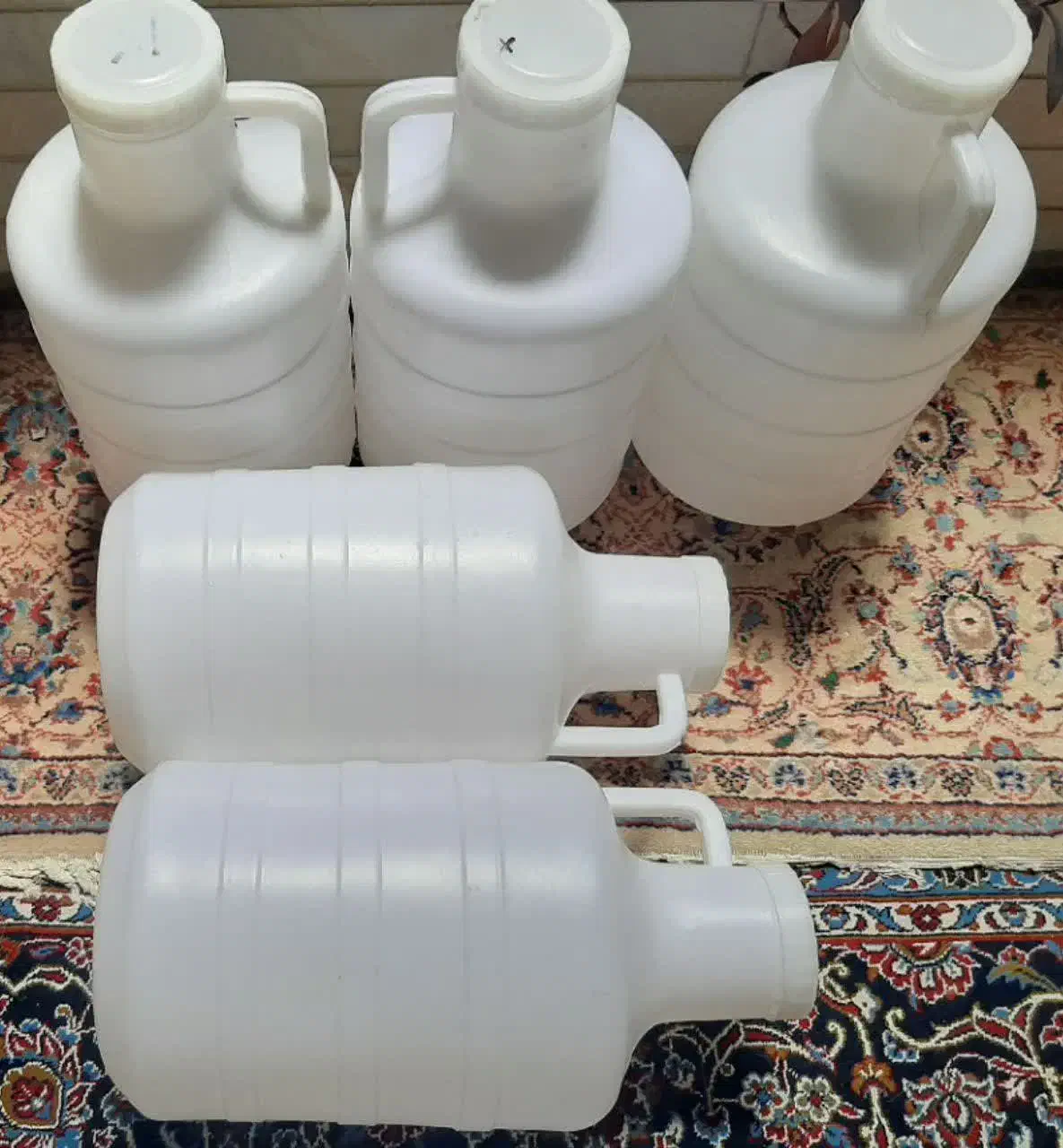 فروش تعدادتقریبا ۳۰۰عدبه ۲۰و۱۵ لیتری|ظروف نگهدارنده، پلاستیکی، یکبارمصرف|سیستان, |دیوار