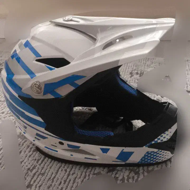 کلاه دوچرخه سواری حرفه ای فک دار|دوچرخه، اسکیت، اسکوتر|بابلسر, |دیوار