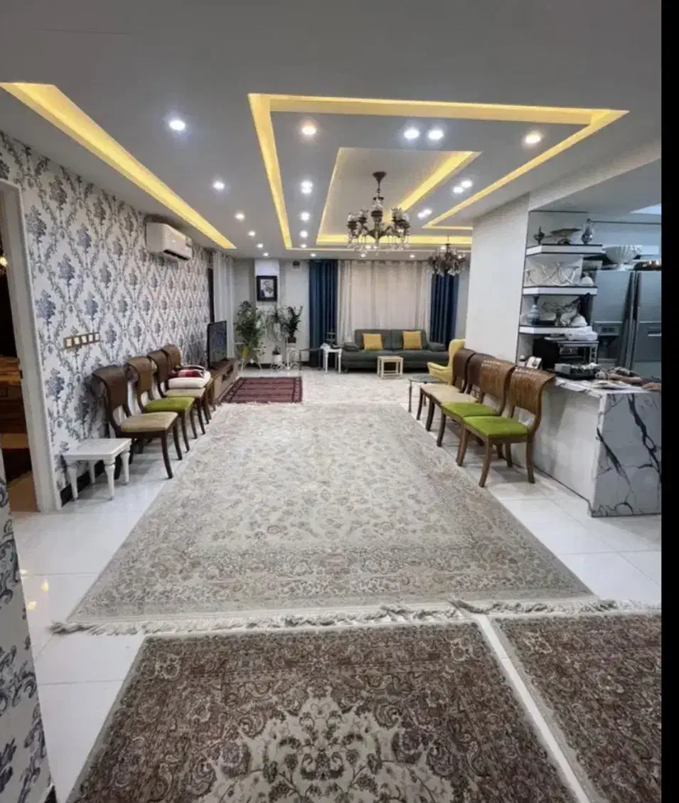 اجاره آپارتمان بر پاسارگاد غربی / ۱۲۷ متر / ۲ خواب|اجارهٔ آپارتمان|شیراز, شهرک سراج‎|دیوار