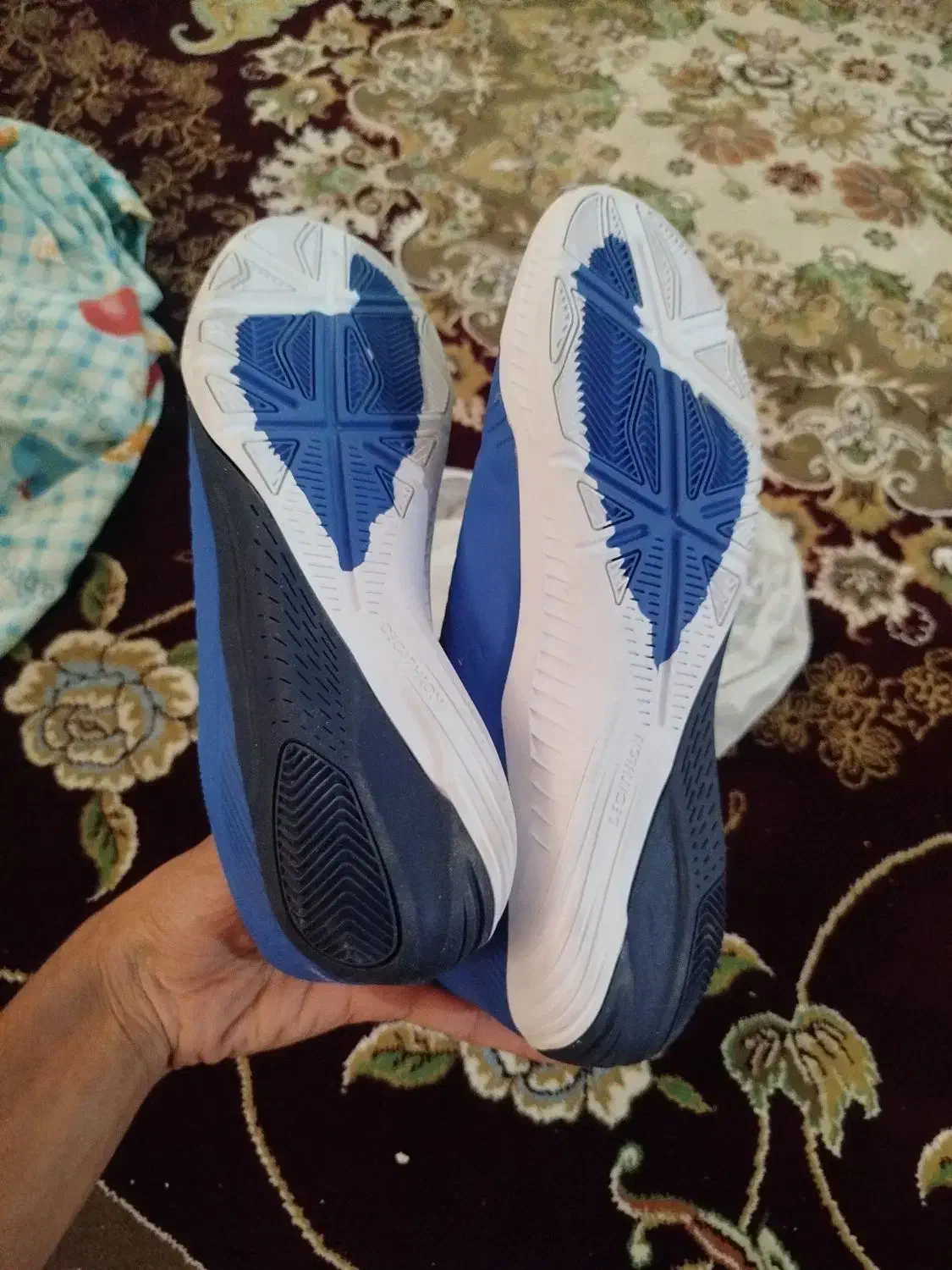 کتونی سالن|کیف، کفش، کمربند|قم, شهدا|دیوار