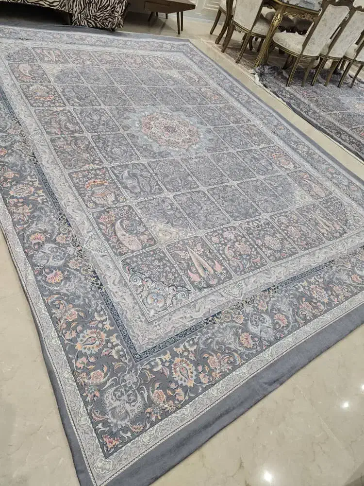 مخمل شانل ۱۲ متری گرم بالا ضخیم تمیز و سالم|روفرشی|قم, انسجام|دیوار