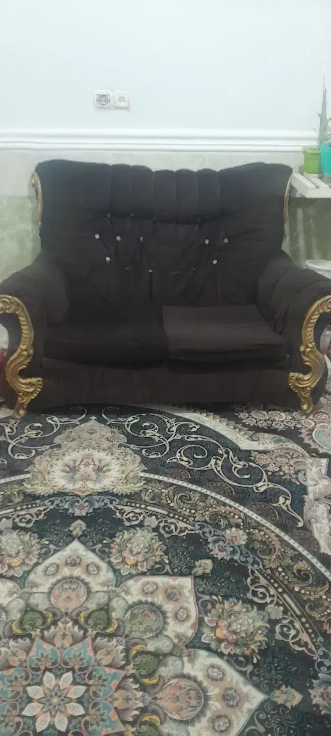 یک دست مبل کامل دسته دوم سالم وتمیز|مبلمان خانگی و میز عسلی|زابل, |دیوار