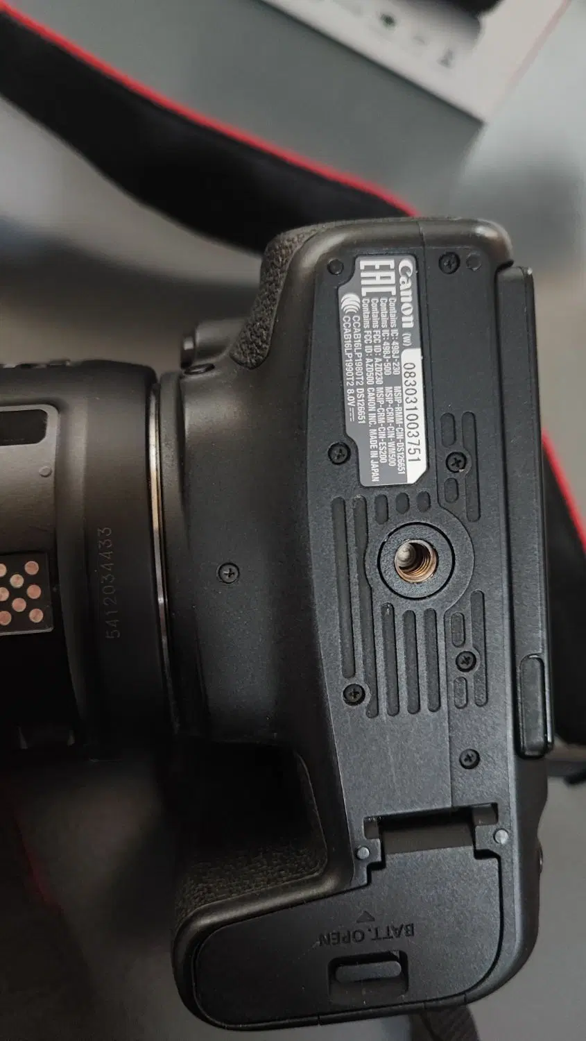 دوربین Canon 77d زیر قیمت بازار|دوربین عکاسی و فیلمبرداری|تهران, دهونک|دیوار