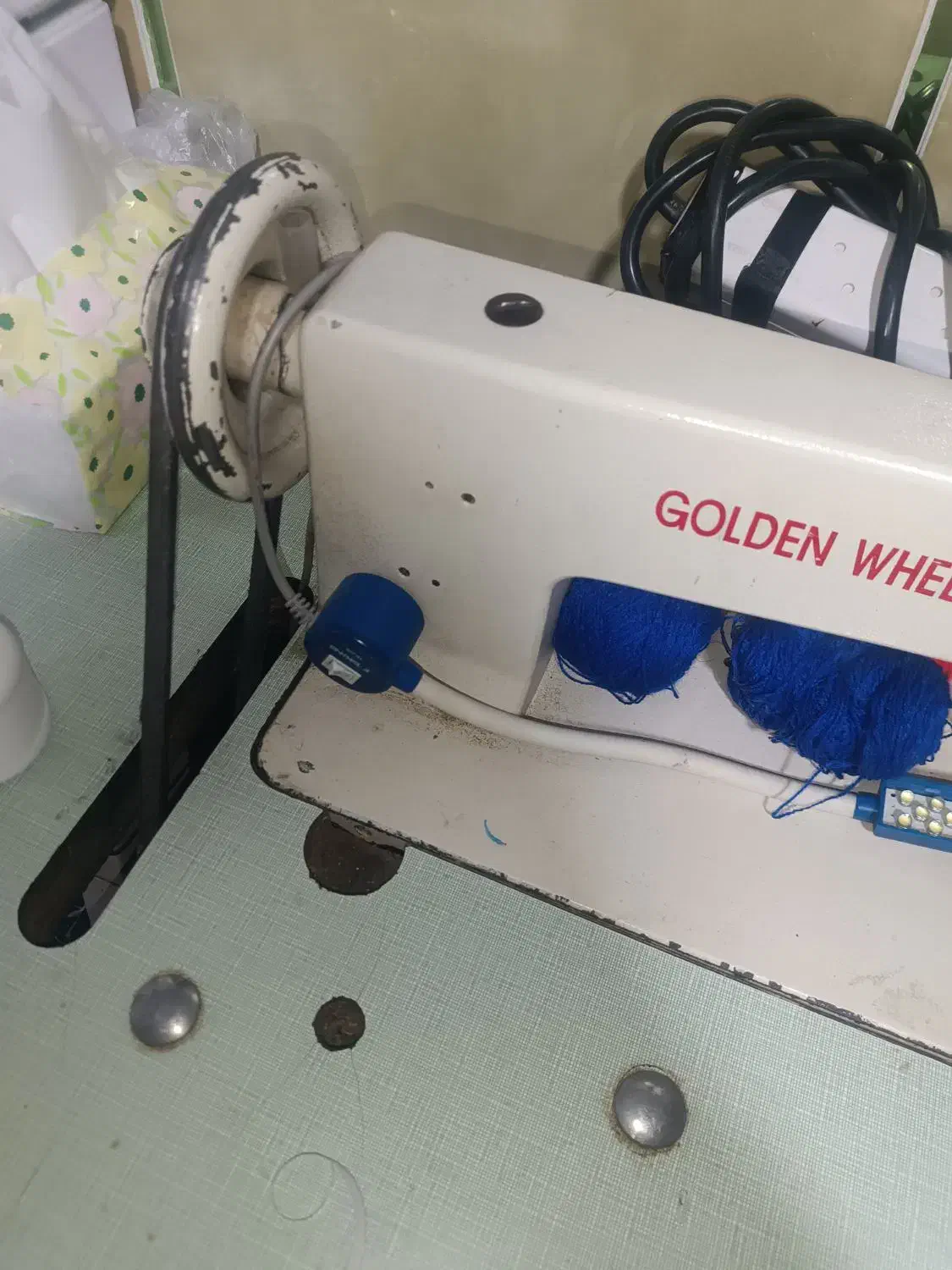 چرخ خیاطی زه دوزی کشوک|چرخ خیاطی و ریسندگی|سیب و سوران, |دیوار