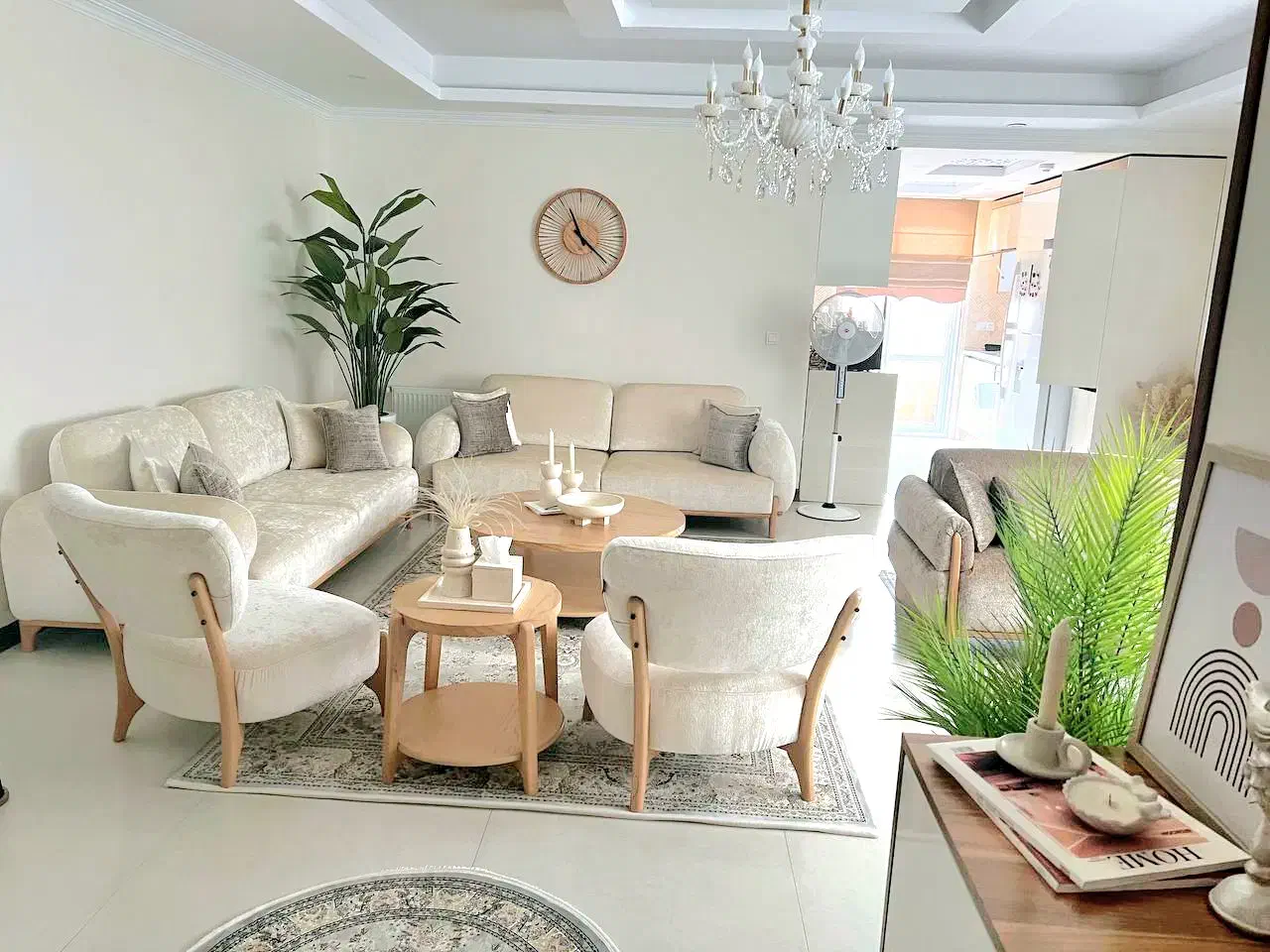 اجاره آپارتمان 90 متری 2 خواب عباسی فول امکانات