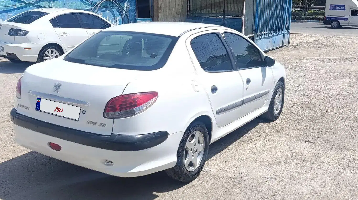 V8 SD 206|خودرو سواری و وانت|اصفهان, باغ فدک|دیوار