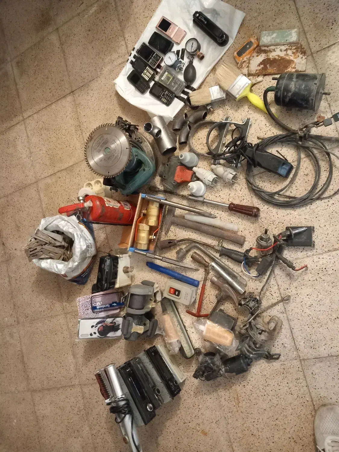 انواع ابزارآلات|ابزارآلات|خوی, |دیوار