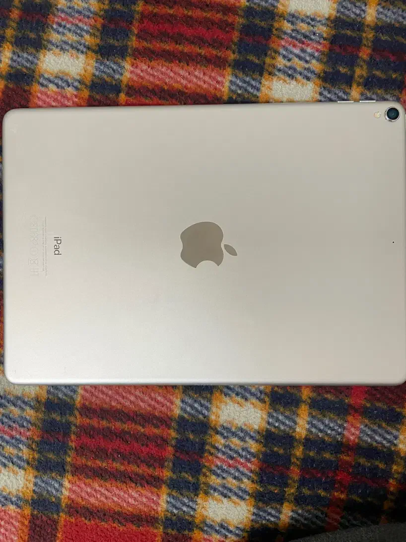 ipad pro 2017 64 g|تبلت|ایلام, |دیوار