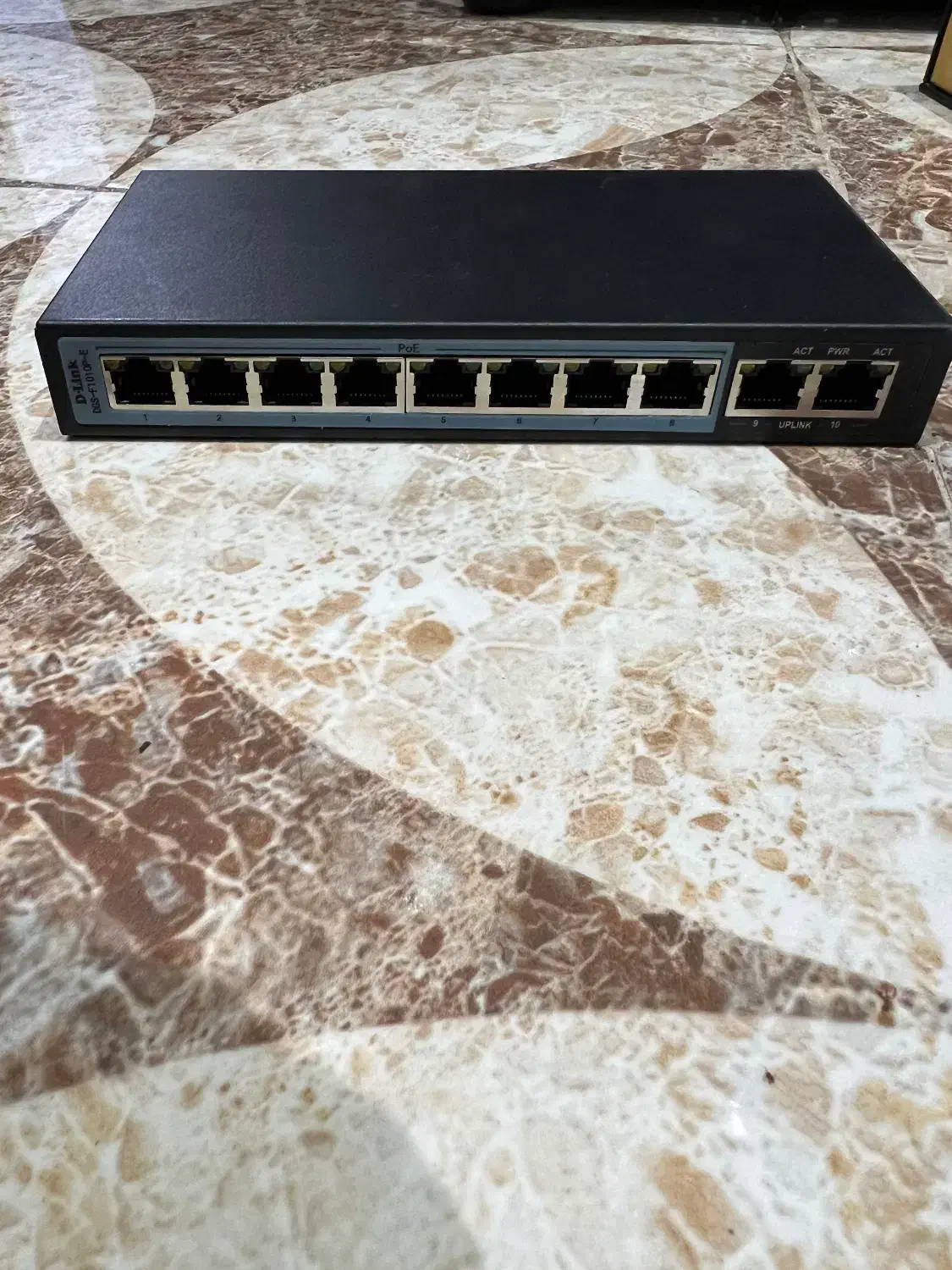 سوویچ شبکه 10 پورت POE دی لینک مدل DGS-F1010P-E|مودم و تجهیزات شبکه|تهران, علم و صنعت|دیوار