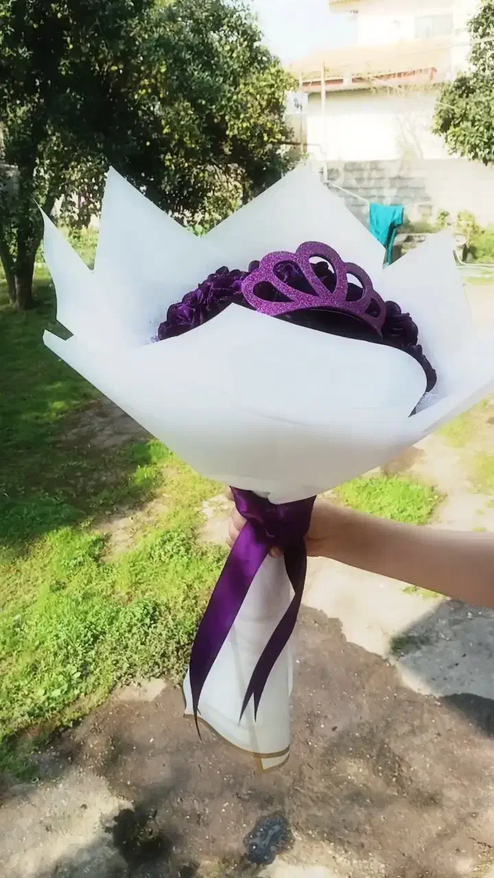 دسته گل بنفش|گل مصنوعی|سنگر, |دیوار