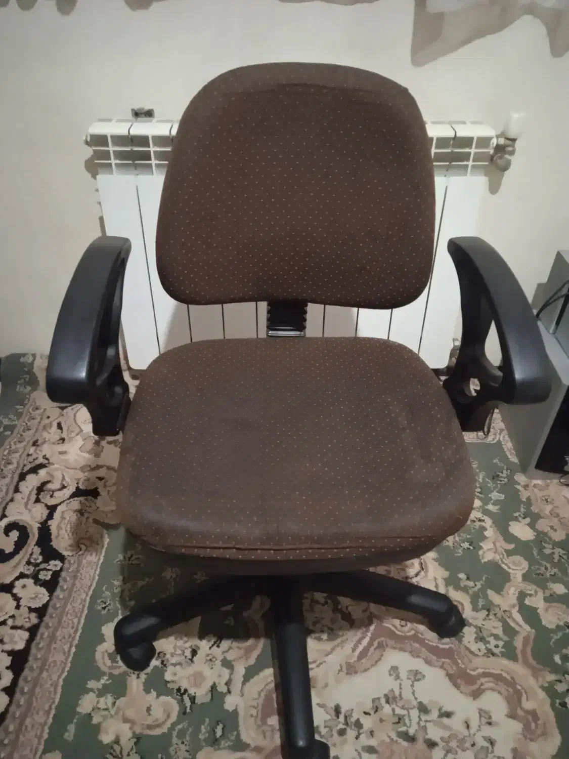 صندلی تمیز سالم|مبلمان اداری|شاهین‌شهر, امام حسین|دیوار