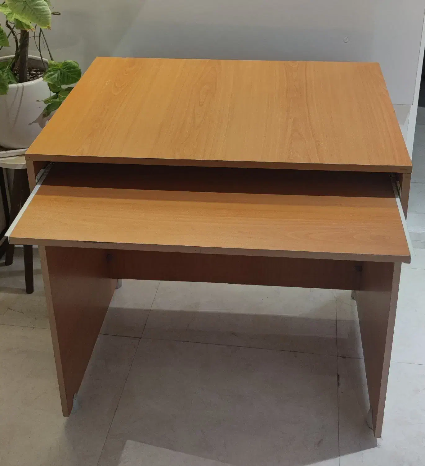 میز تحریر|میز تحریر و کامپیوتر|لاهیجان, مهرگان|دیوار