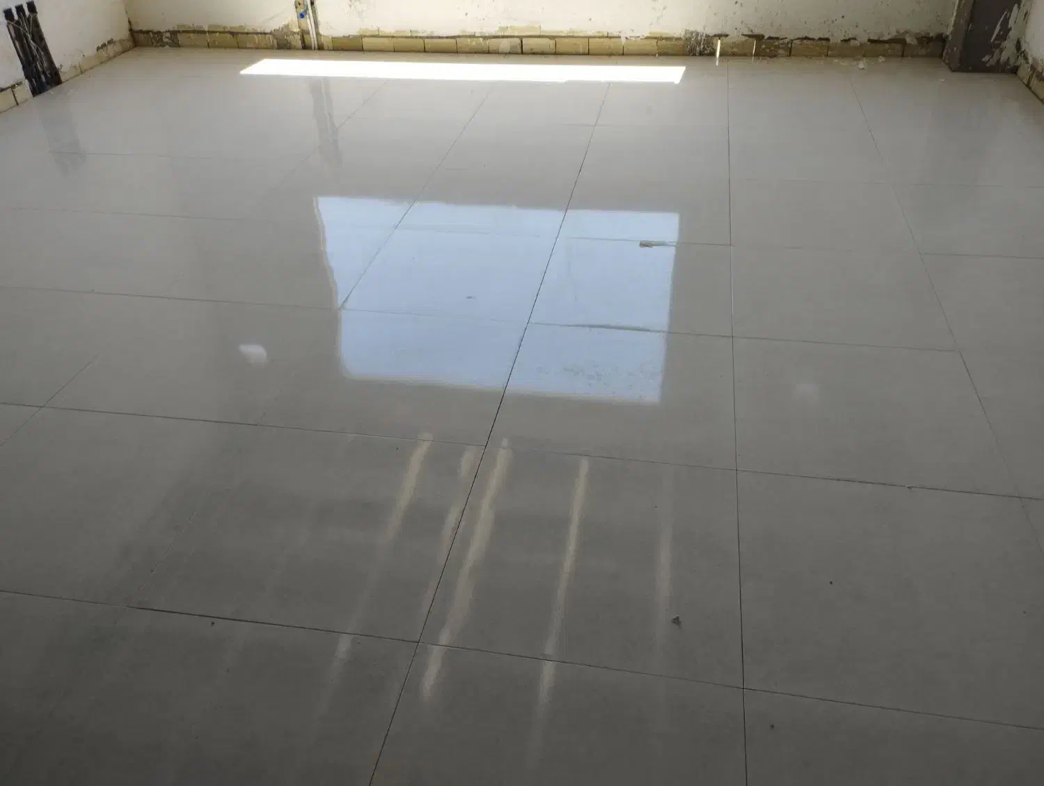 کاشیکار نیازمندیم|استخدام معماری، عمران و ساختمانی|محمدیه-قزوین, |دیوار