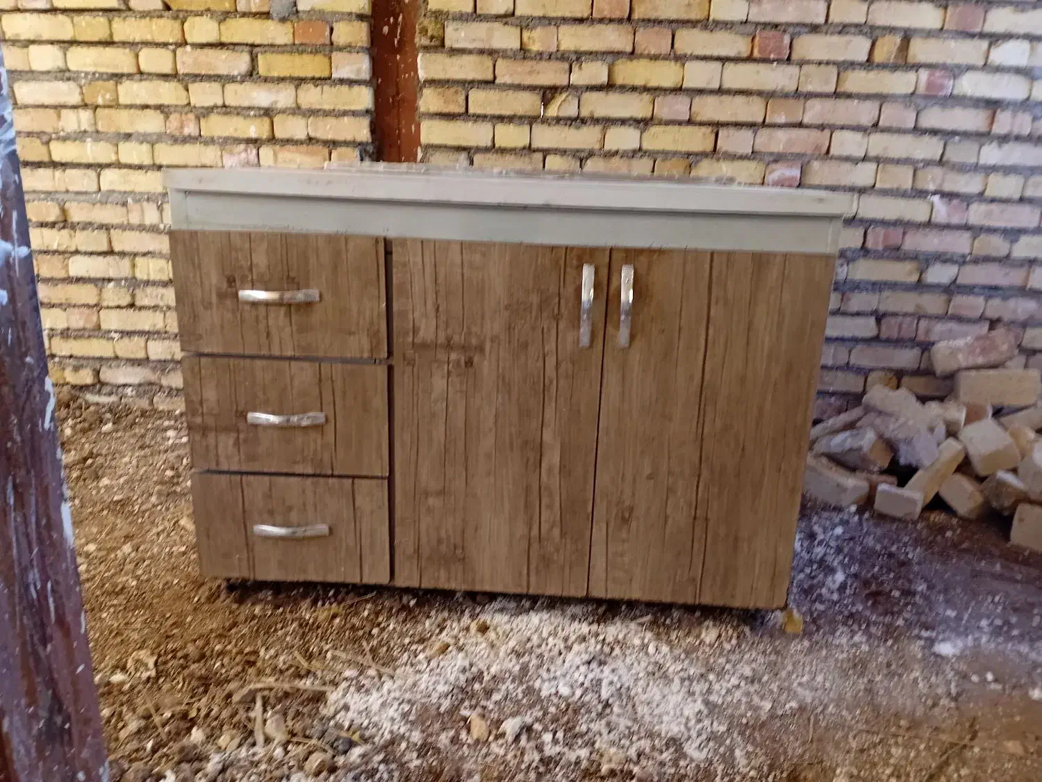 کابینت وآبچکان درحد نو|مصالح و تجهیزات ساختمان|قیدار, |دیوار