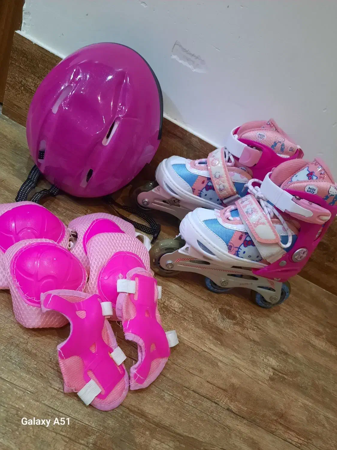 اسکیت بچگانه سایز ۲۸تا ۳۳|دوچرخه، اسکیت، اسکوتر|ساری, |دیوار