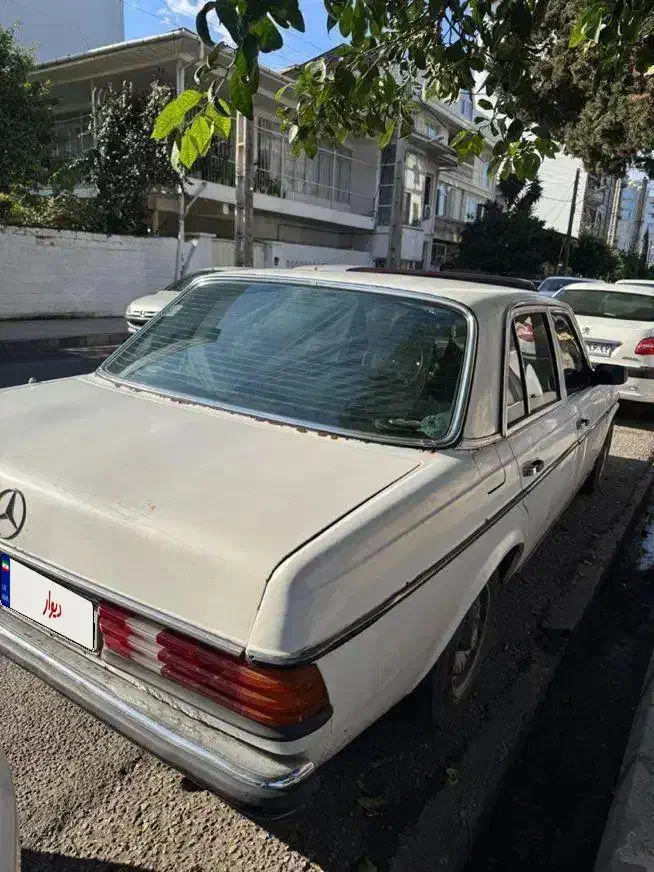 بنز ۲۳۰ دانشجویی سانروف دار مدل ۱۹۷۹|خودرو کلاسیک|رشت, جانبازان|دیوار
