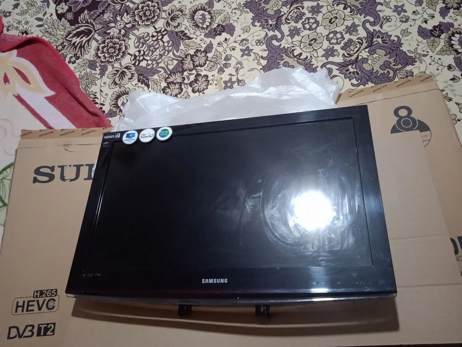 تلویزیون ۳۲اینچ سامسونگ|تلویزیون و پروژکتور|اراک, |دیوار