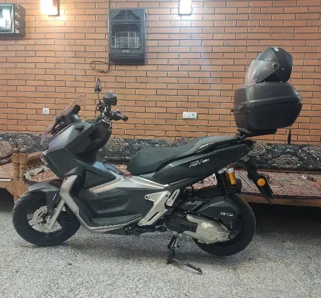 موتور agvمدل1402 در حد خشک|موتورسیکلت|تهران, کیانشهر|دیوار