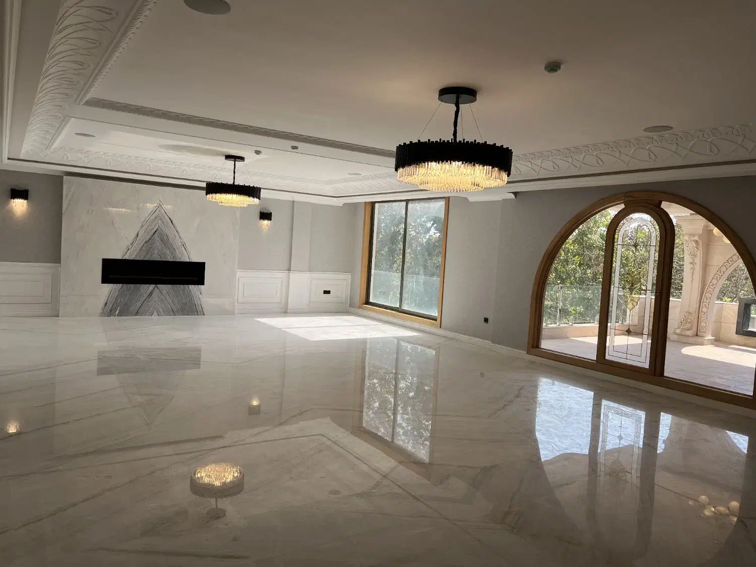 212 متر / سه بر نور 3خواب مستر  / آدینه /|فروش آپارتمان|شیراز, تاچارا|دیوار